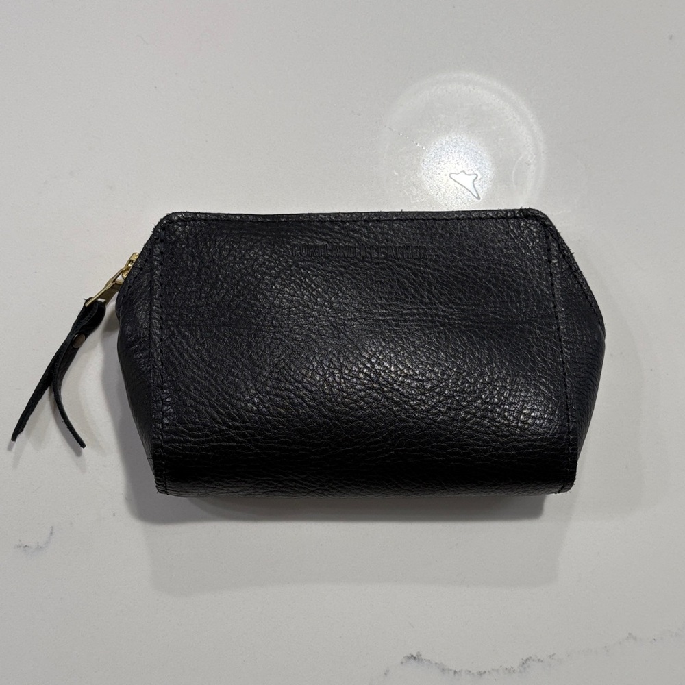 Portland Leather Zip Tight Belt Bag